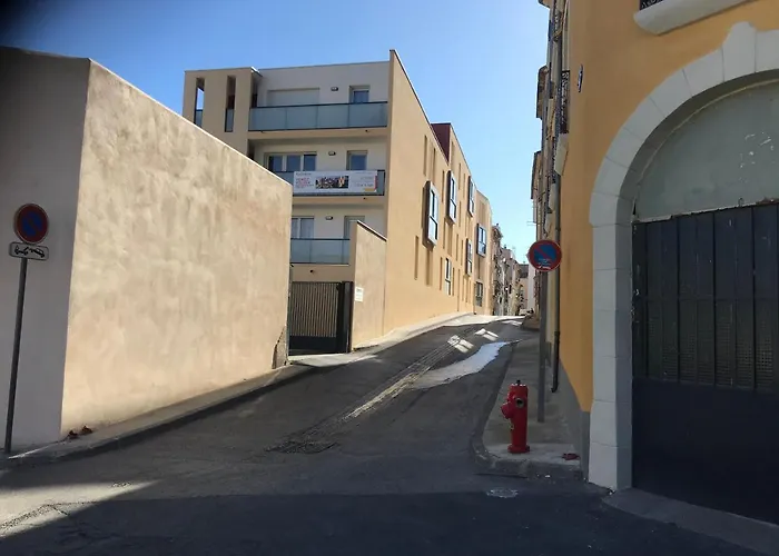 Appartement Style Pop Art Avec Garage Centre Historique Beziers